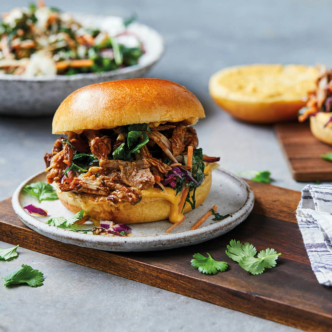 15 Minute Pulled Pork Burgers