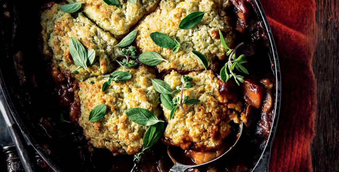 1508 beef in red wine with parmesan dumplings Desktop 1300x658