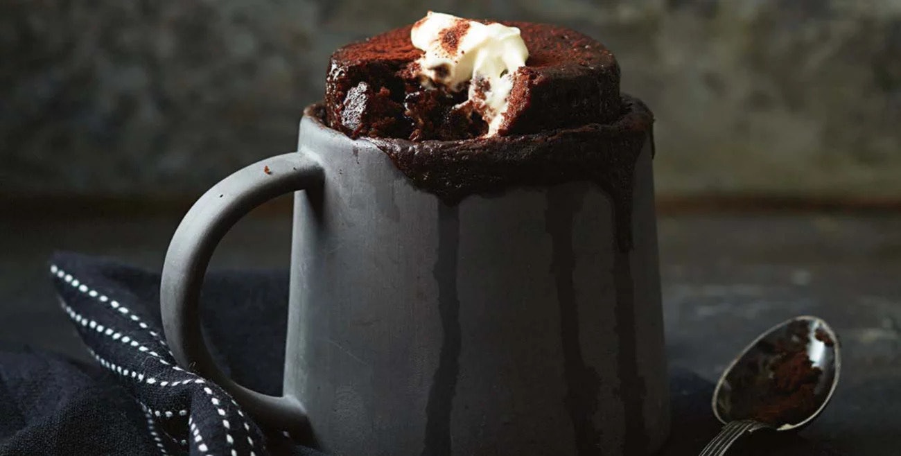 Hot chocolate mug cake - Kirbie's Cravings