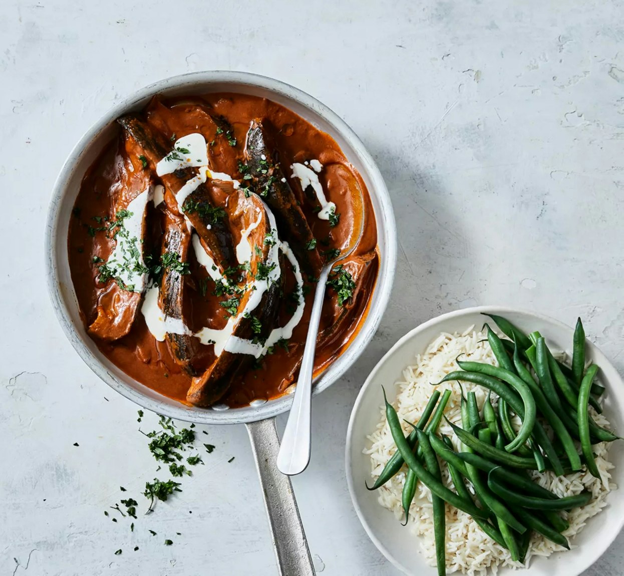 Eggplant fashion and green bean curry